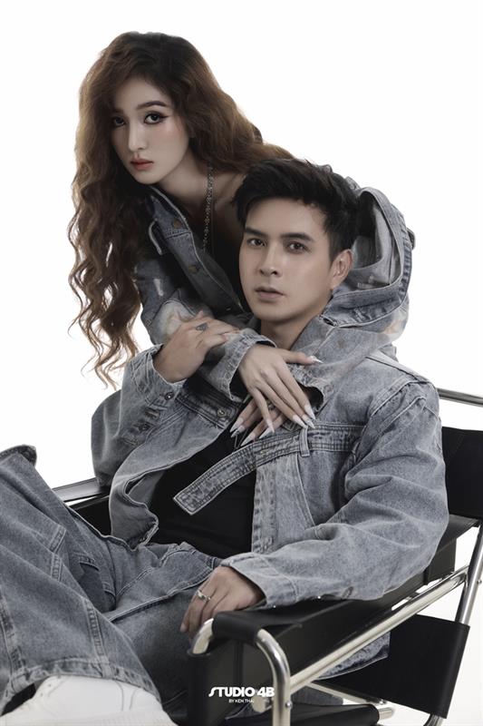 Vợ Chồng Ca Sĩ Hồ Quang Hiếu